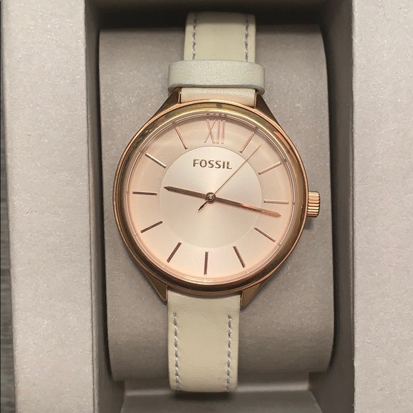 FOSSIL WATCH - Picture 2 of 5